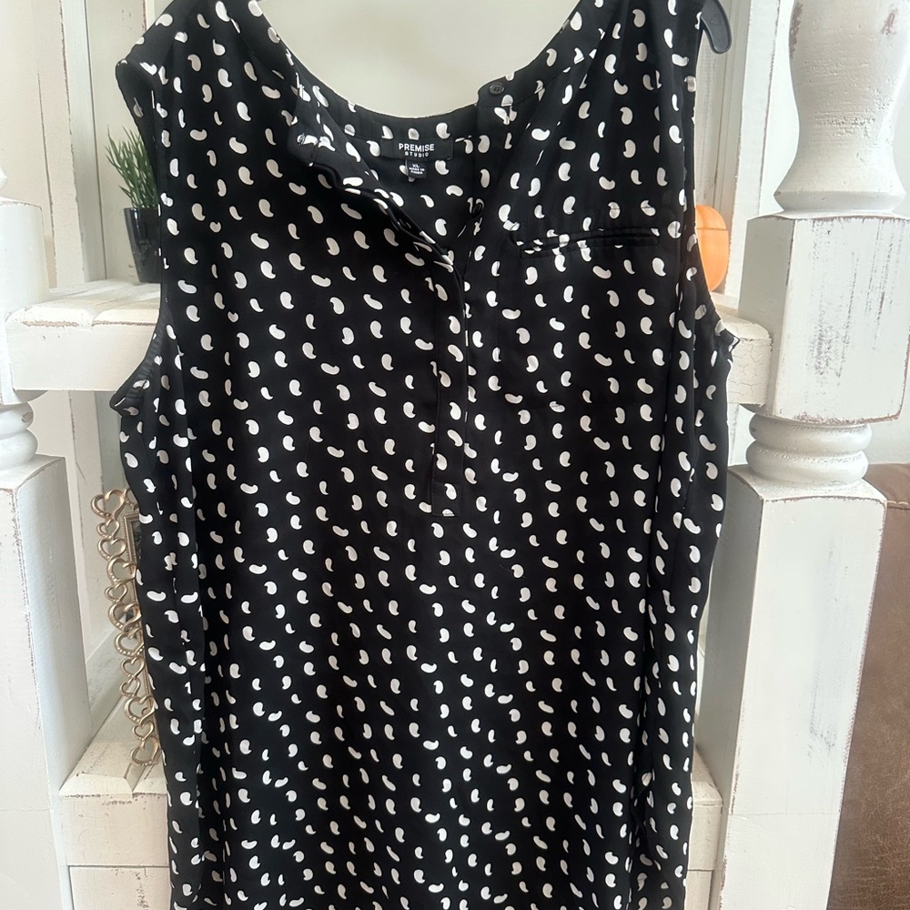 Spense Black and White Paisley Blouse